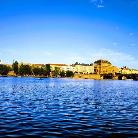 Valentinka Minutes Away From Charles Bridge Apartment Прага Екстериор снимка
