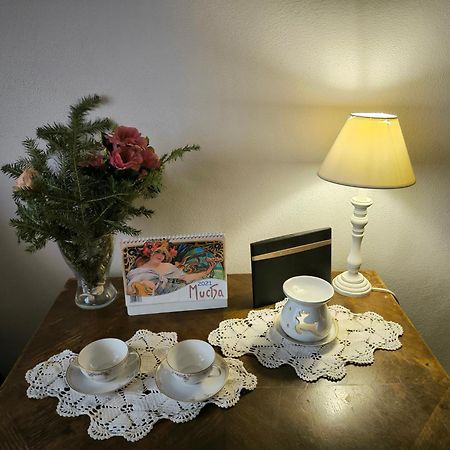 Valentinka Minutes Away From Charles Bridge Apartment Прага Екстериор снимка
