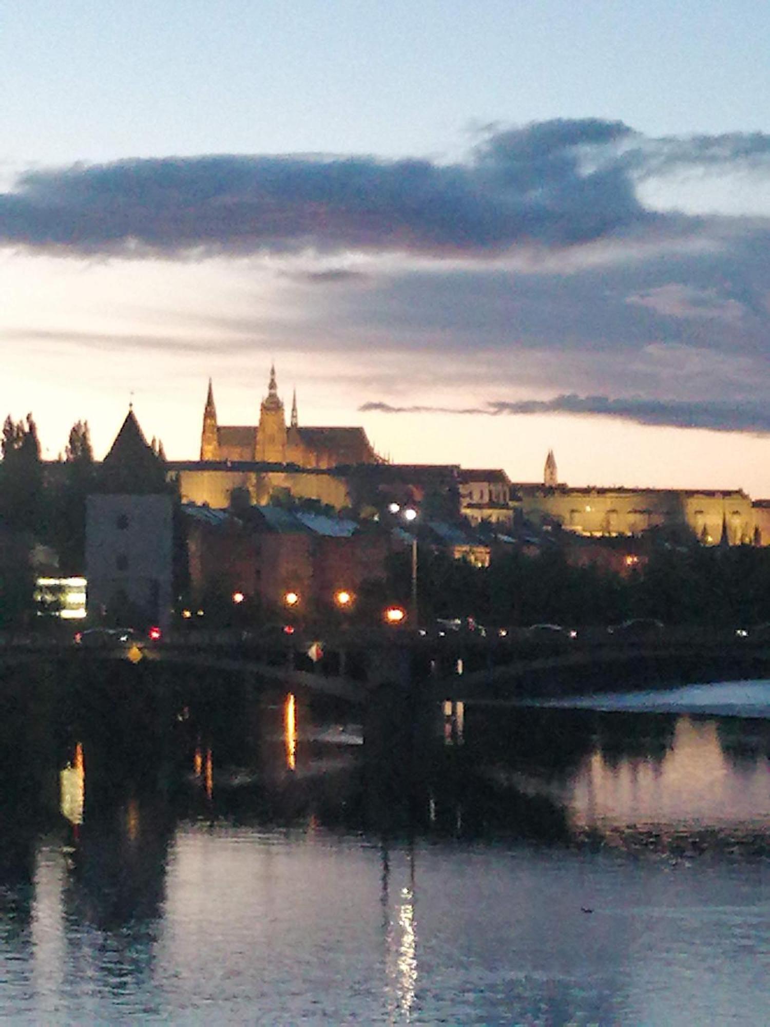 Valentinka Minutes Away From Charles Bridge Apartment Прага Екстериор снимка