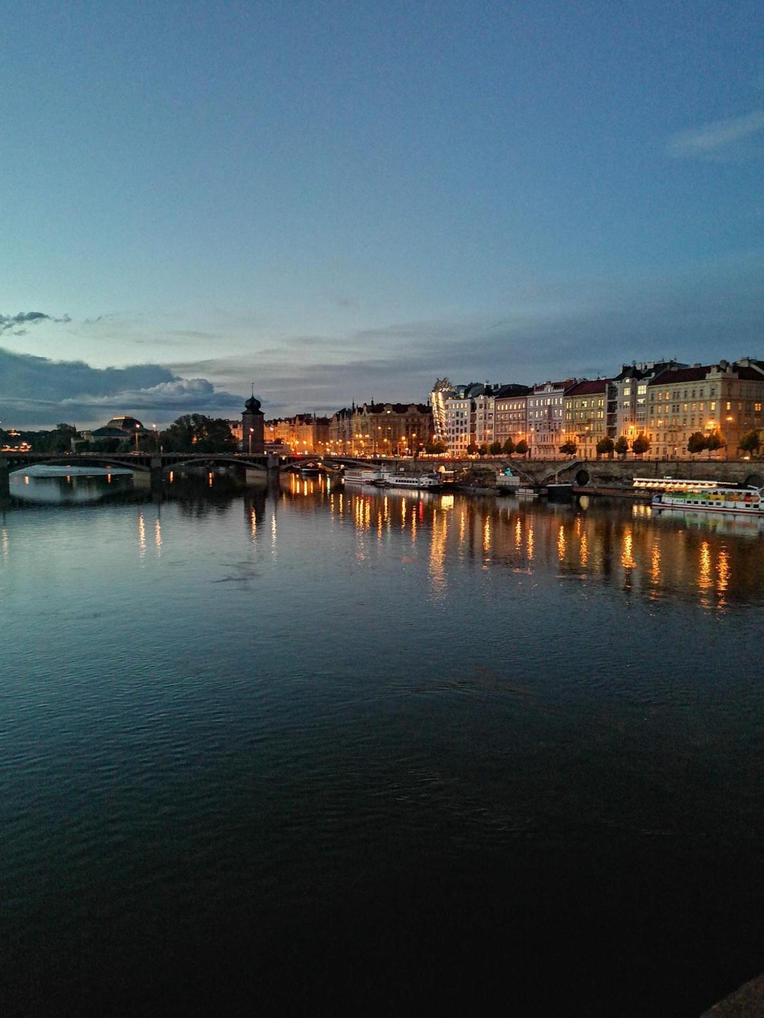 Valentinka Minutes Away From Charles Bridge Apartment Прага Екстериор снимка