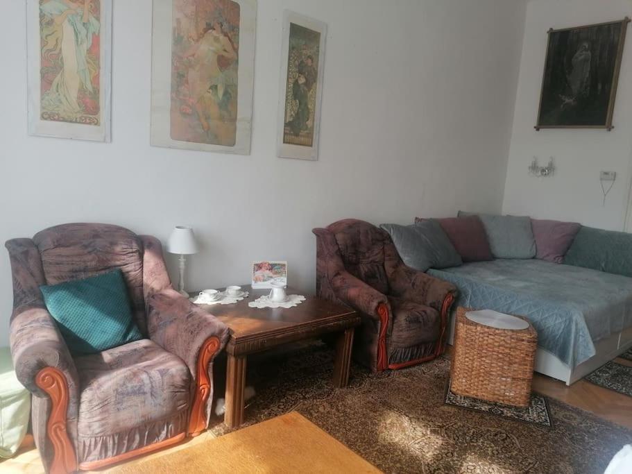 Valentinka Minutes Away From Charles Bridge Apartment Прага Екстериор снимка